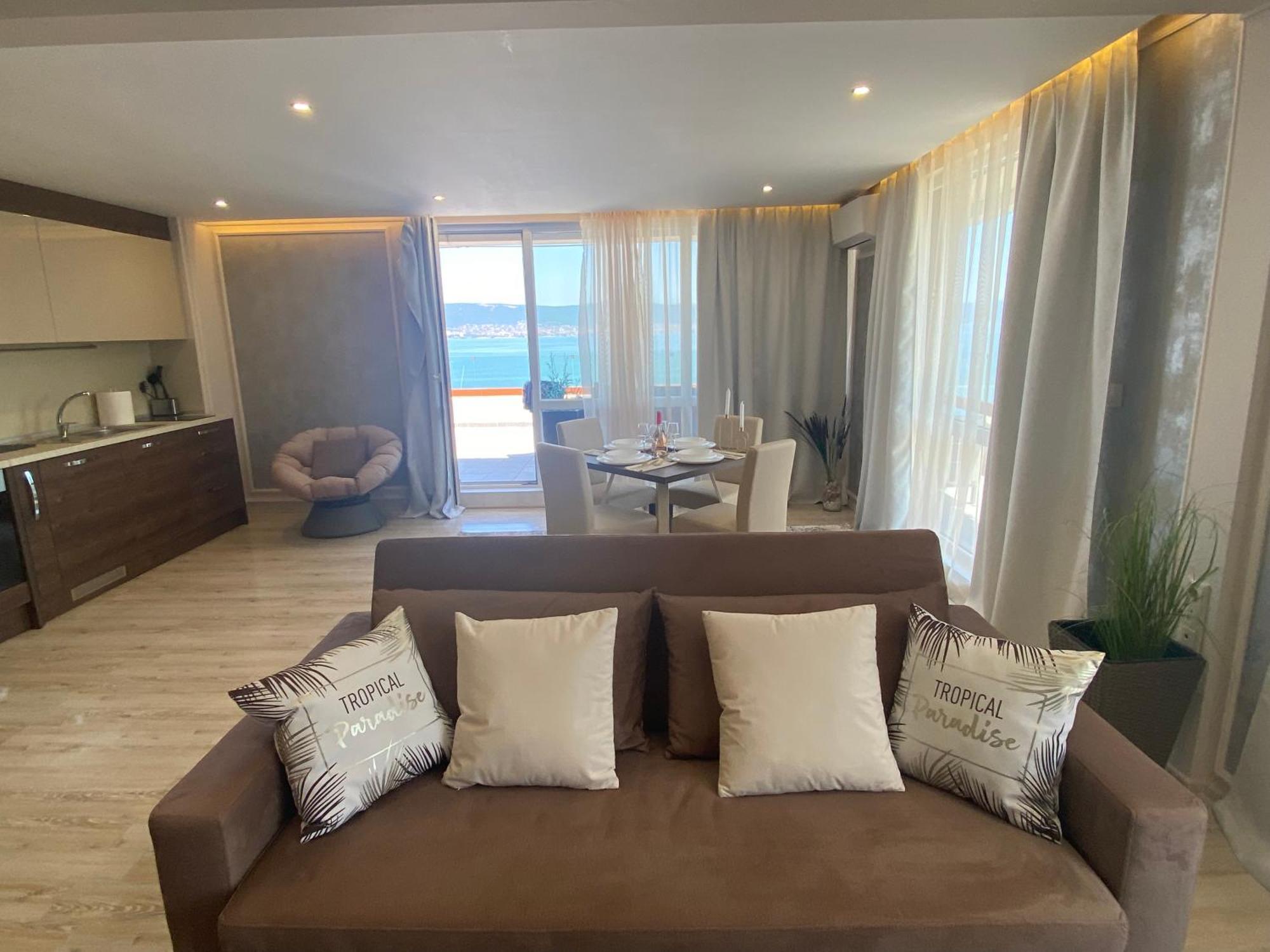 Paradiso 'В' 607 Large Luxury Apartment ネセバル エクステリア 写真