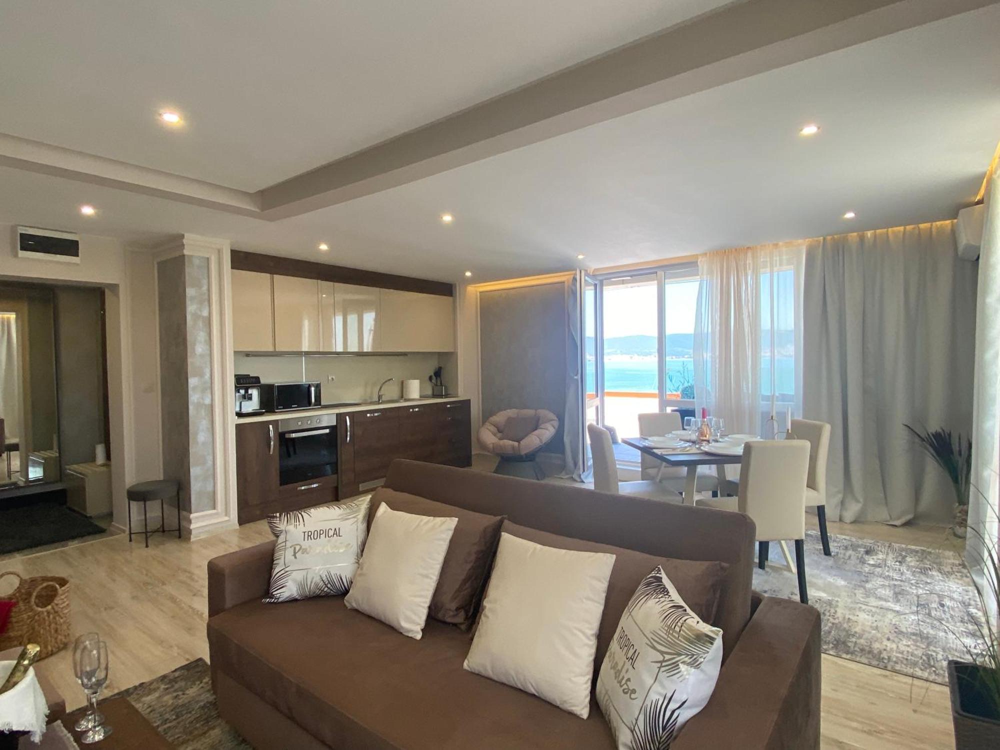Paradiso 'В' 607 Large Luxury Apartment ネセバル エクステリア 写真